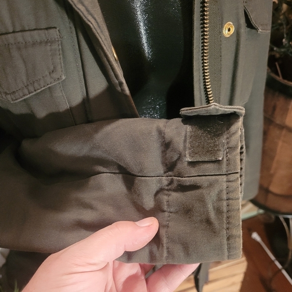 H&M Khaki Faux Fur Collared Winter Coat Sz.4 - Picture 5 of 8